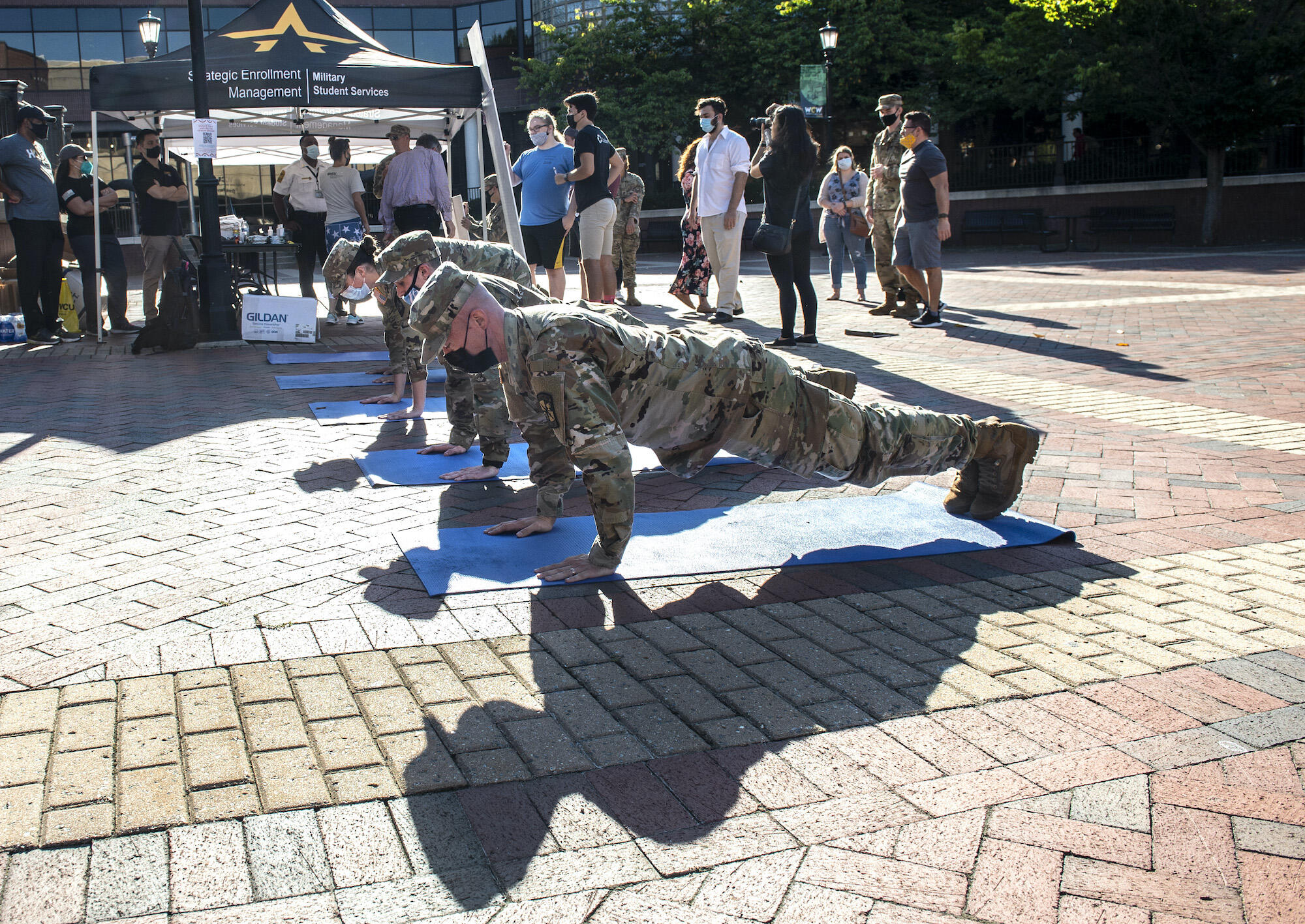 VCU ROTC students do pushups