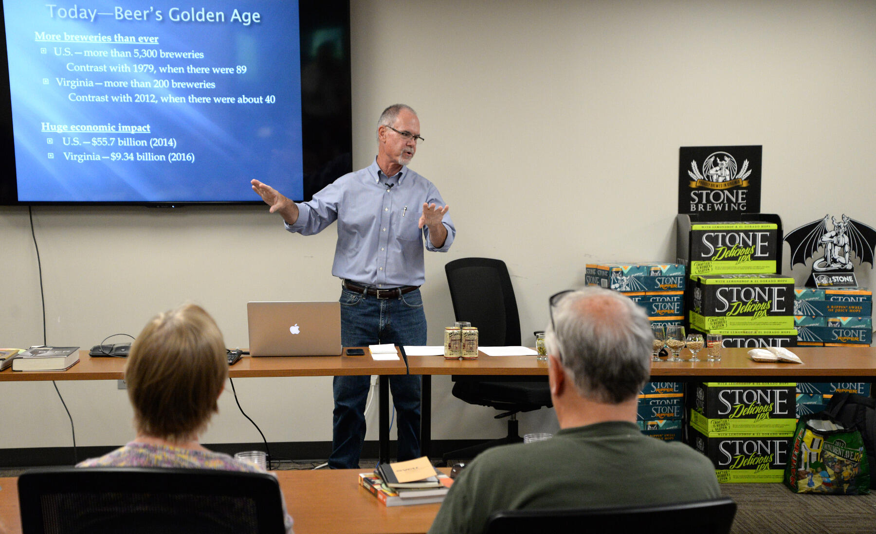 Lee Graves, a Richmond beer author, is teaching the introductory class, which is part of the VCU Office of Continuing and Professional Education’s new noncredit Craft Beer Certificate of Completion Program.