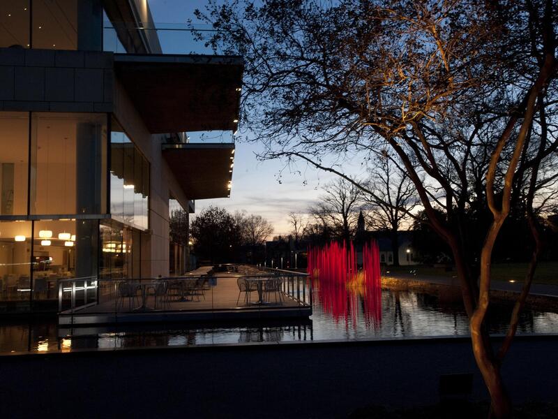 A photo of the VMFA and the reflection pool next to it. 