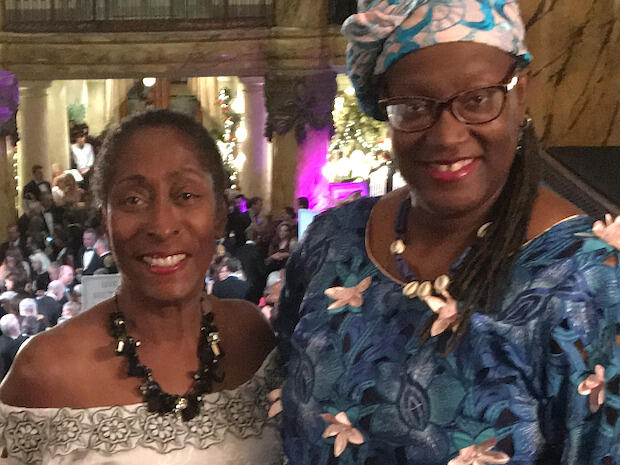 VCU alumna and VCU dance instructor Faye Walker (right).