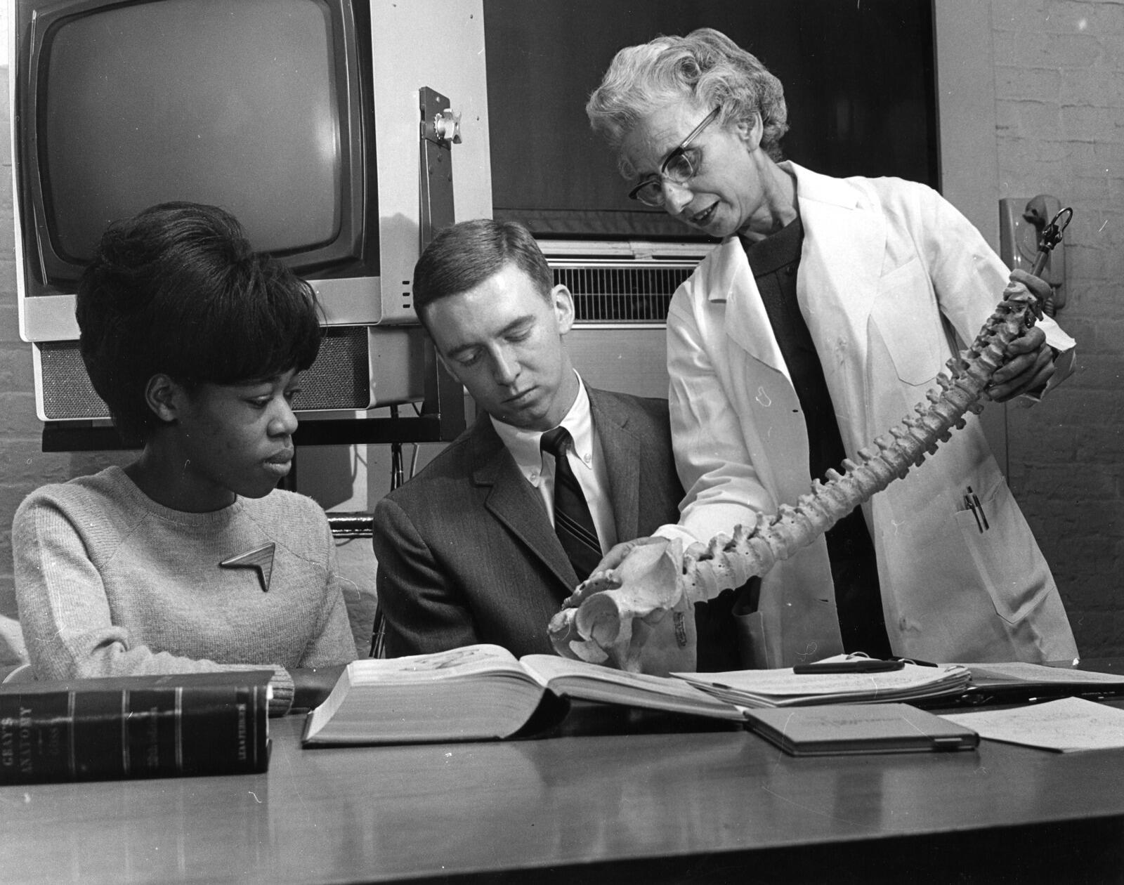 Sue Hirt, at right, has had lasting impact on the Department of Phys­ical Therapy through the Sue Hirt Fund.