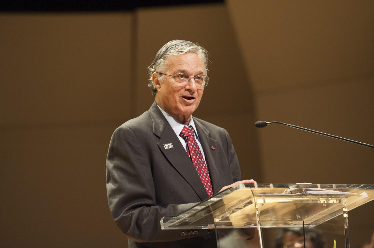 Blue Wooldridge, D.P.A, was recognized with the Distinguished Service Award. (Photo by Tom Kojcsich, University Relations)