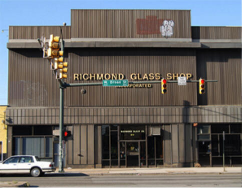 The façade added by Richmond Glass in the 1970s hid the Classical Revival-style architecture underneath.