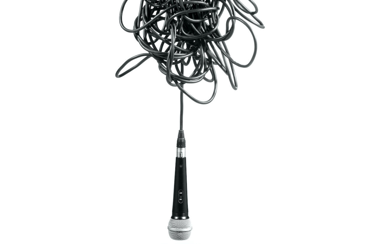 tangled microphone cord