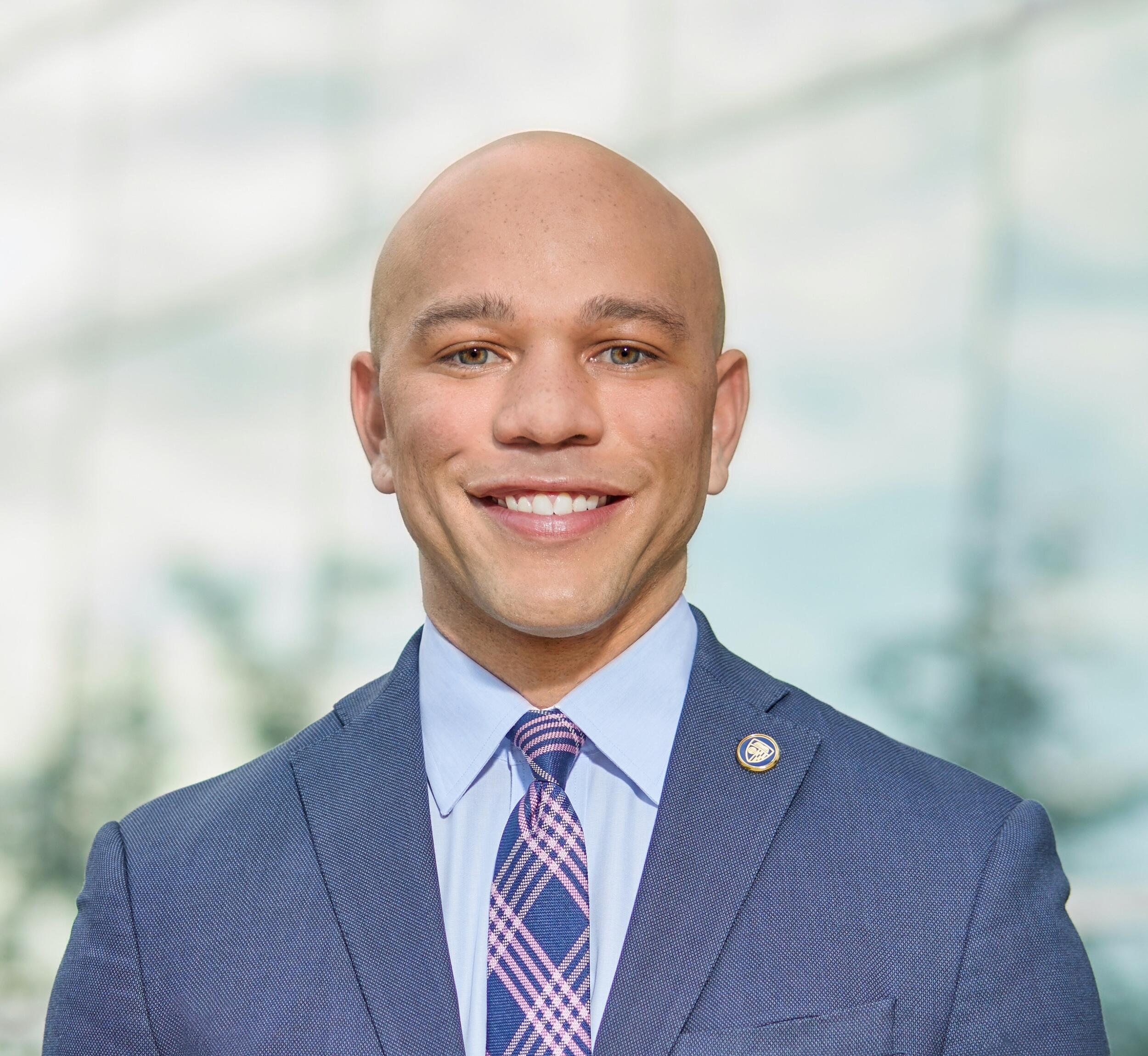 Head shot portrait of Stephan Davis.