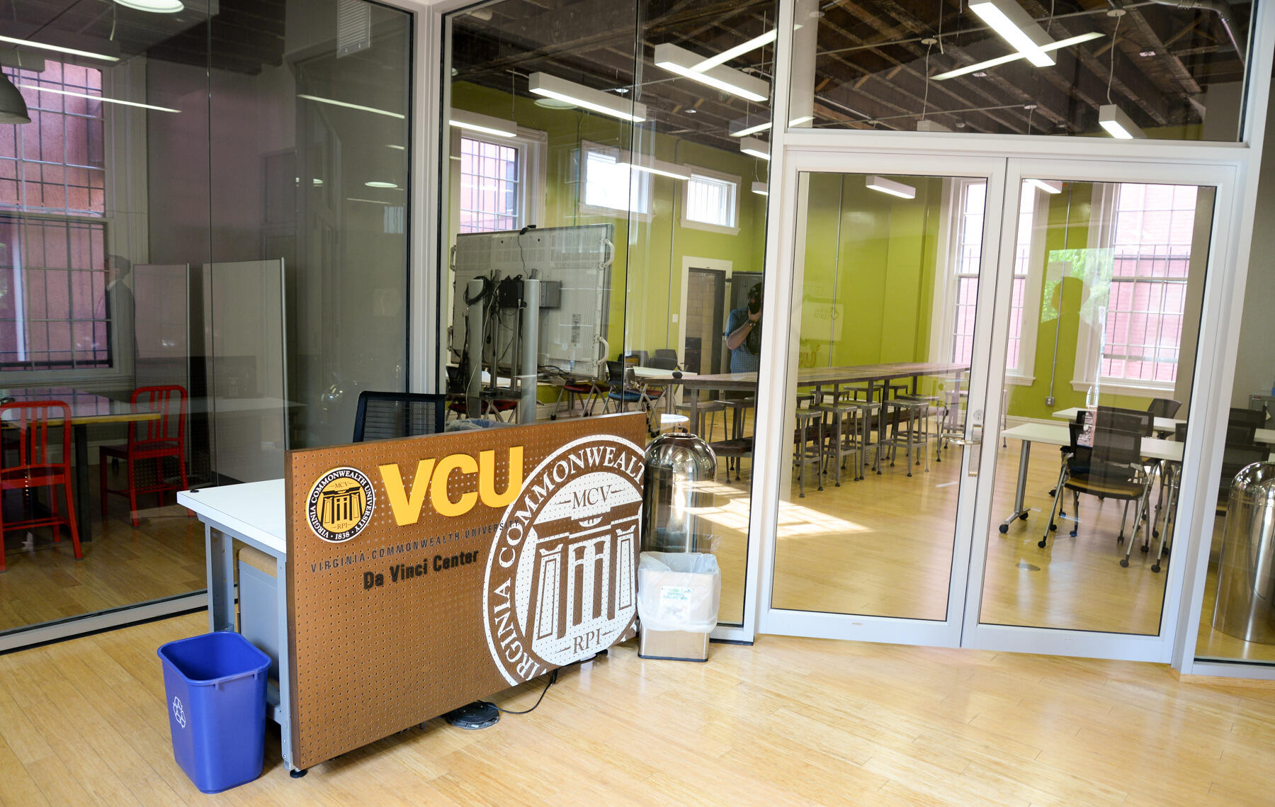 The da Vinci Center.